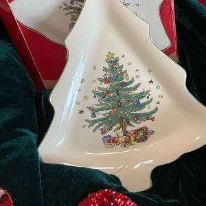 Christmastime NIKKO‎ CHRISTMAS CANDY DISH 11”